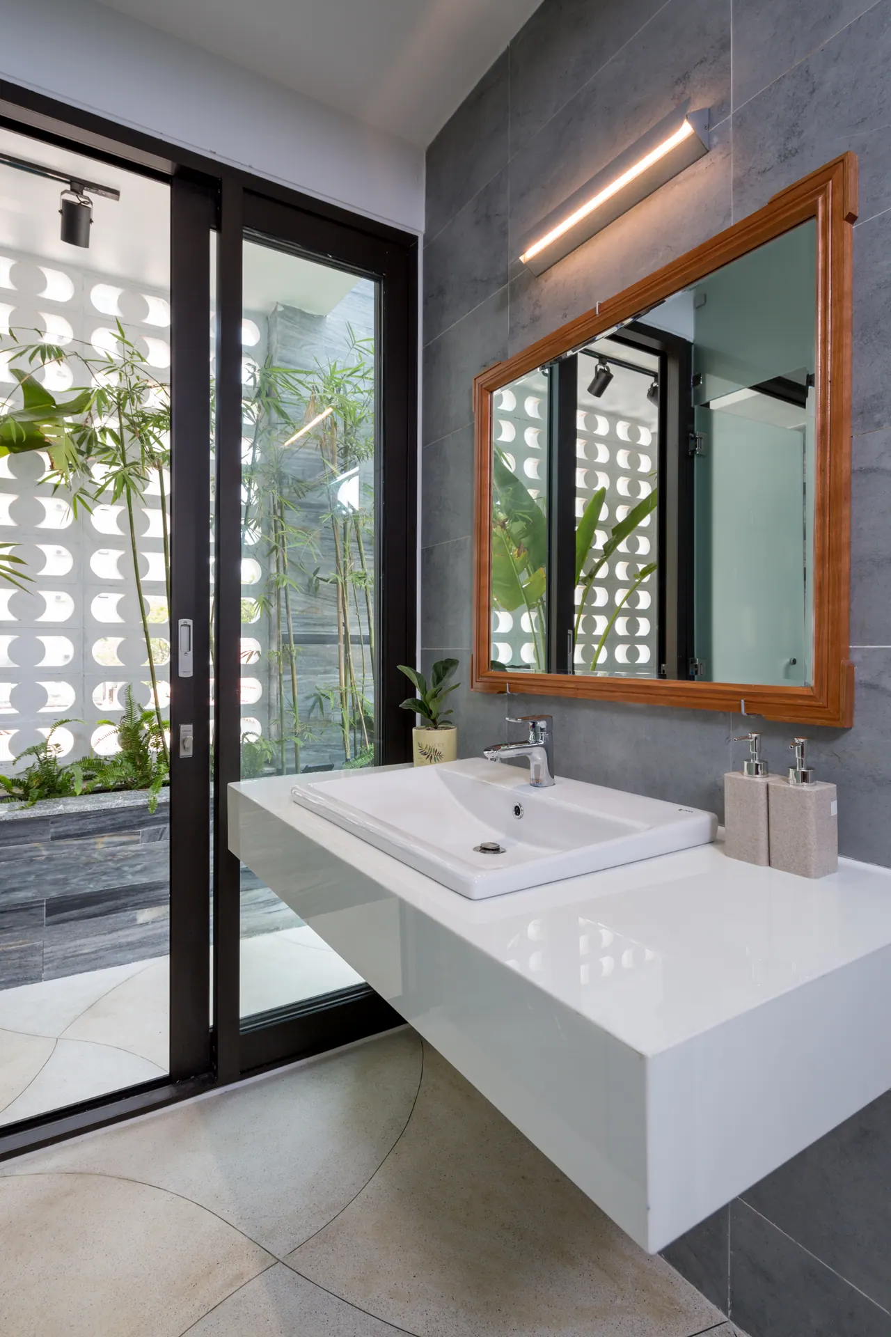 Green Heaven Villa By My Khe Beach 34